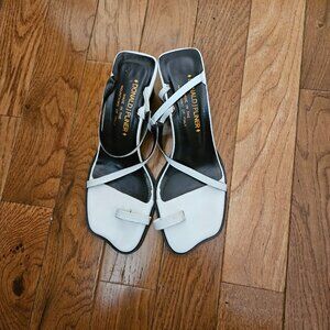 Pre-owned Donald J Pliner Sandals
